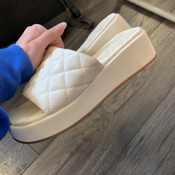 Summer shoes! - Picture 3 of 4